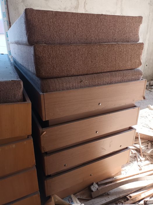 Единични легла без матрак