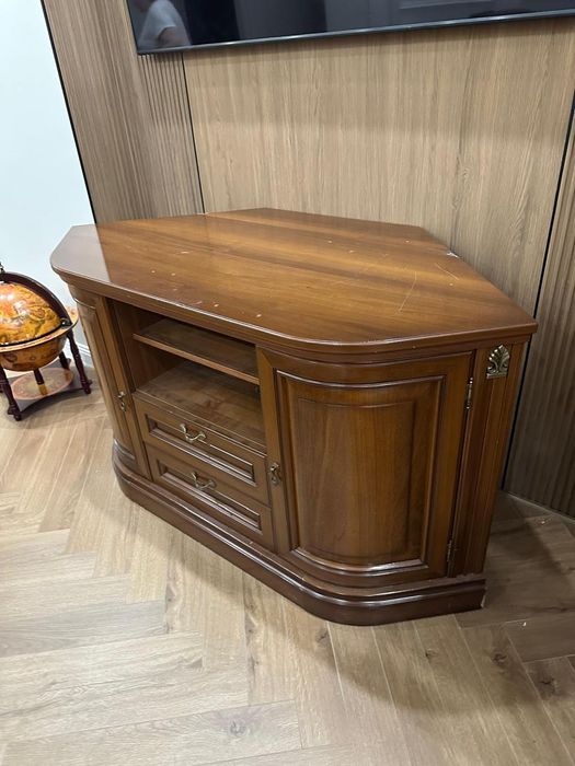 Продаётся комод из дерева