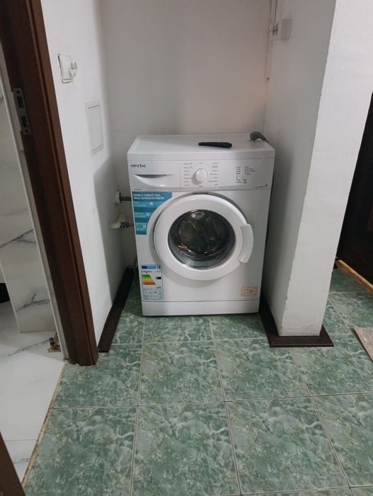 Inchiriez apartament 2 camere