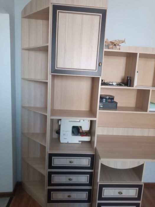 Продам шкаф в детскую