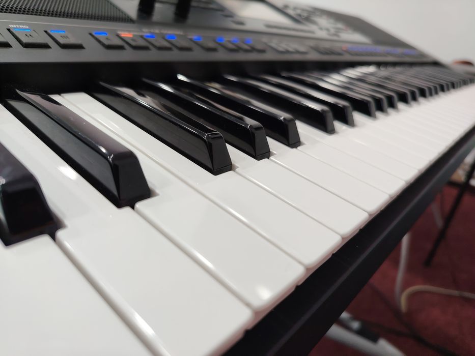 Yamaha PSR SX 700