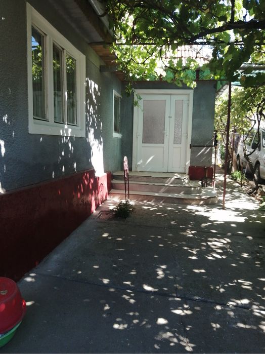 Vând casă + grădină în Roşia de Secaş