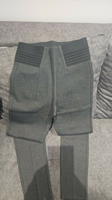 Pantaloni tip colanti dar grosuti