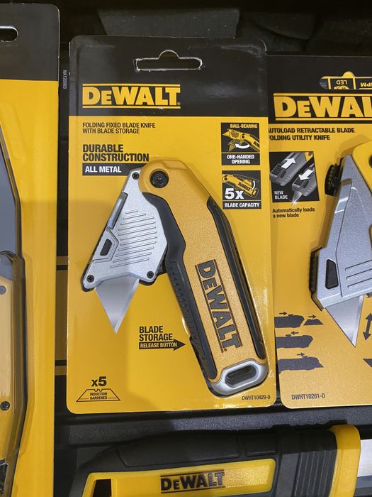 Нож DeWALT - Универсални , Сгъваеми , Макетни