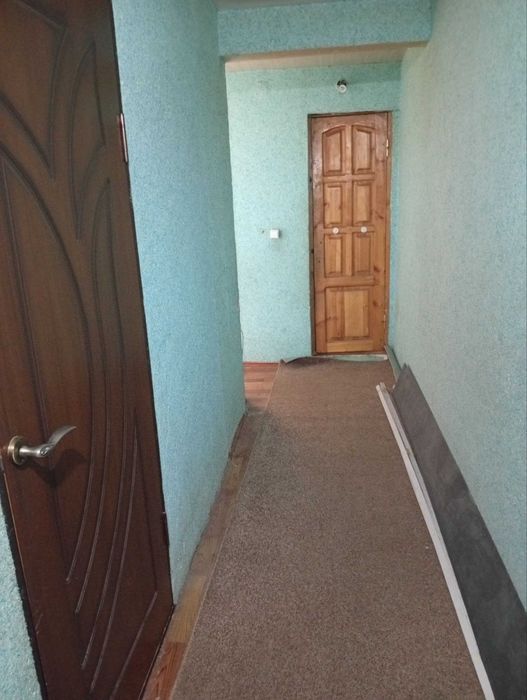 ТАЛАБАЛАРГА Рохат метро станцясида 2 хонали квартира ижарага берилади