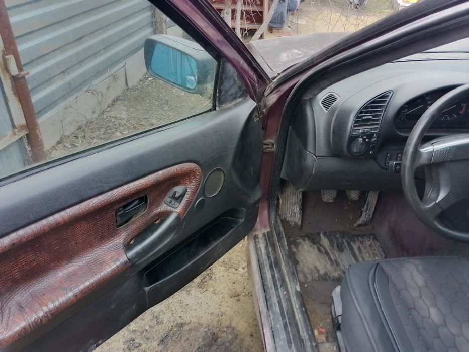 Продам Бмв 318  требуется замена двигателя стоит м40