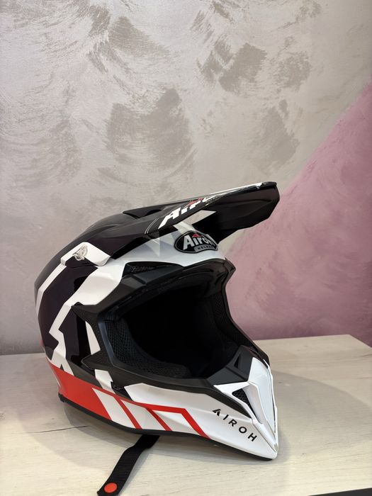 Каска Airoh WRAAAP