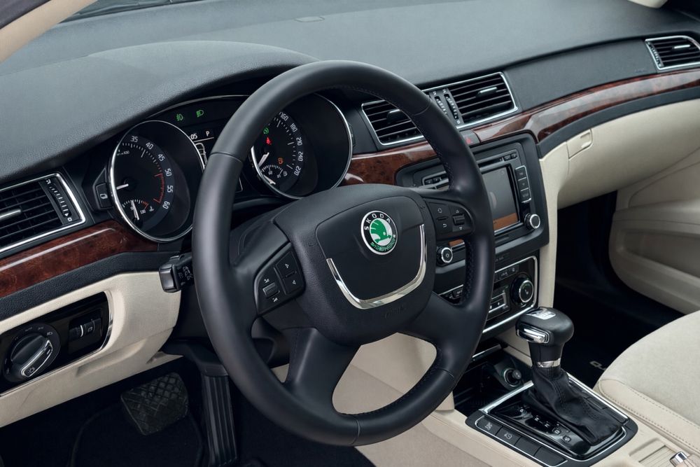 Skoda Superb II Limuzina DSG 170CP Full