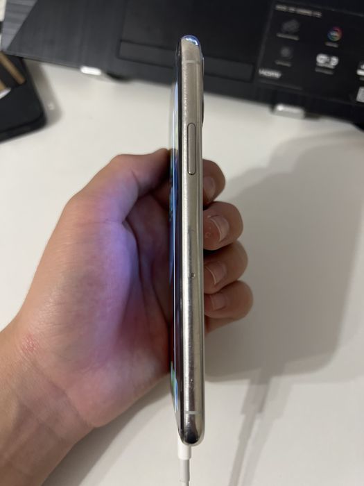 iPhone 11pro/64gb