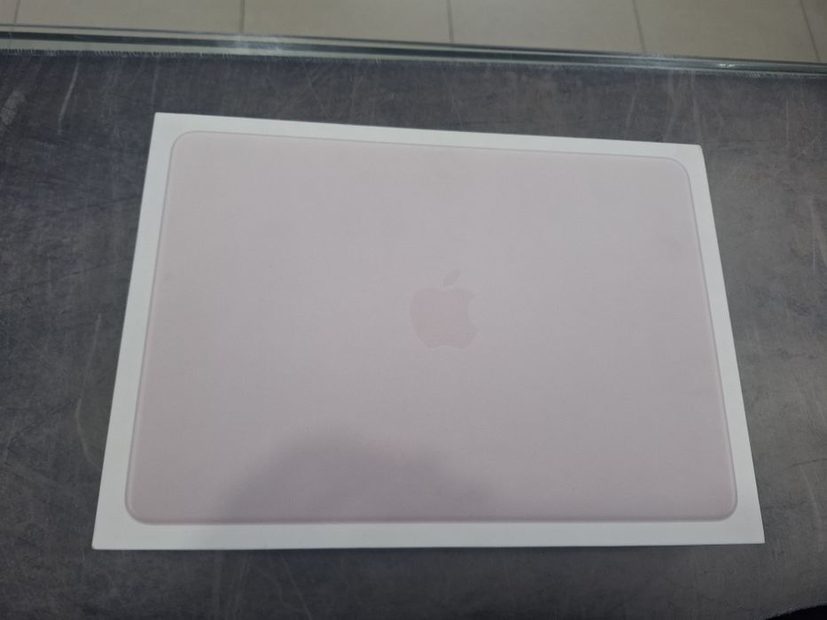 Macbook Neo 8/256 pink 2026