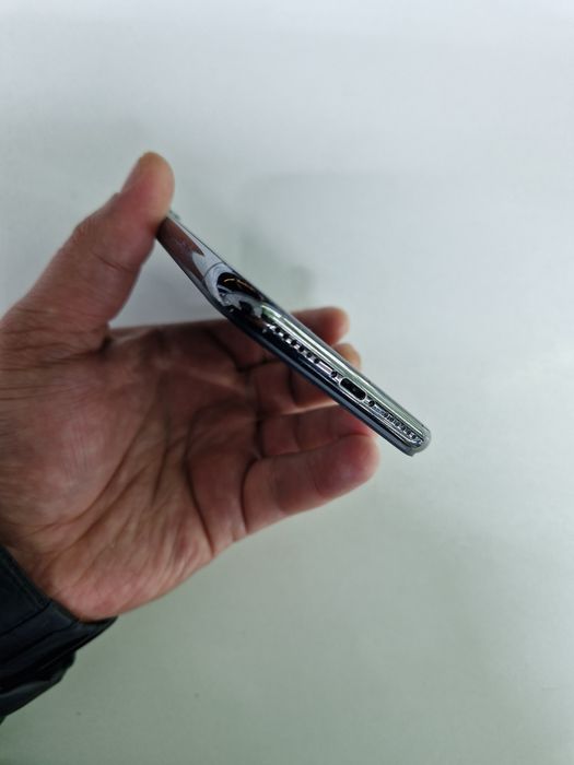 Iphone X (64GB) в идеальном состояний