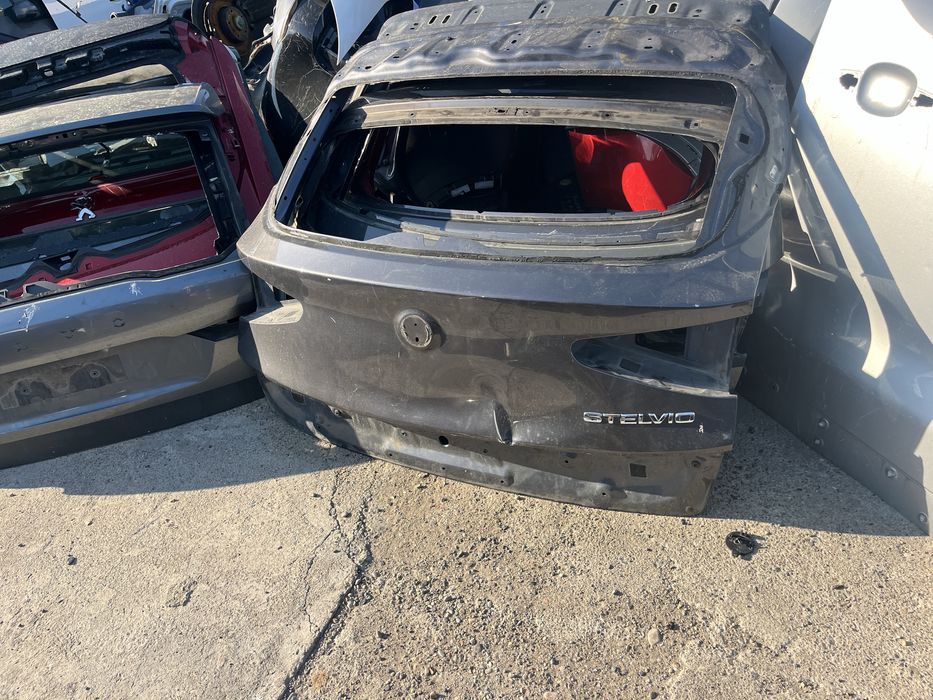 Капак,багажник Alfa Romeo Stelvio 3бр