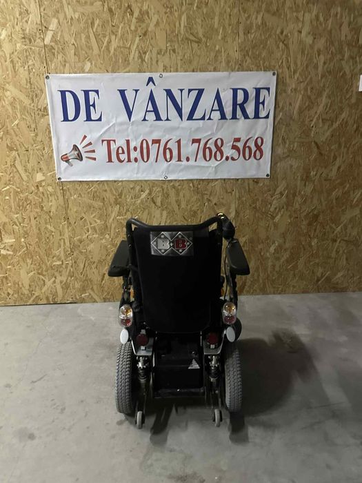 Cărucior scuter electric pentru persoane cu dizabilități