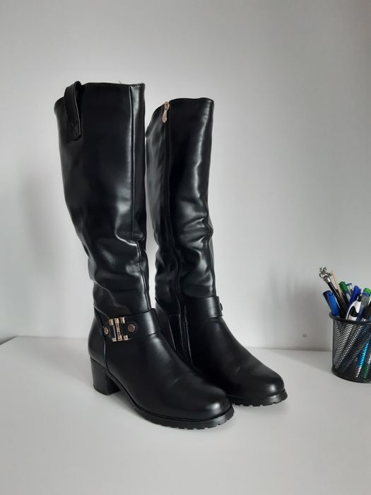 Cizme îmblanite cu toc  piele ecologică 37