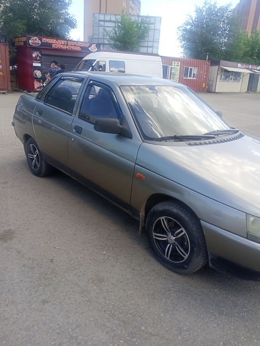 Продам машину Ваз 2110