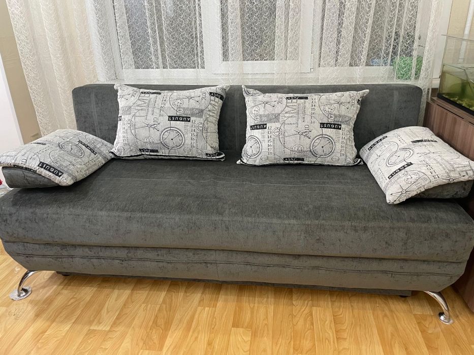 Диван в хорошем состоянии