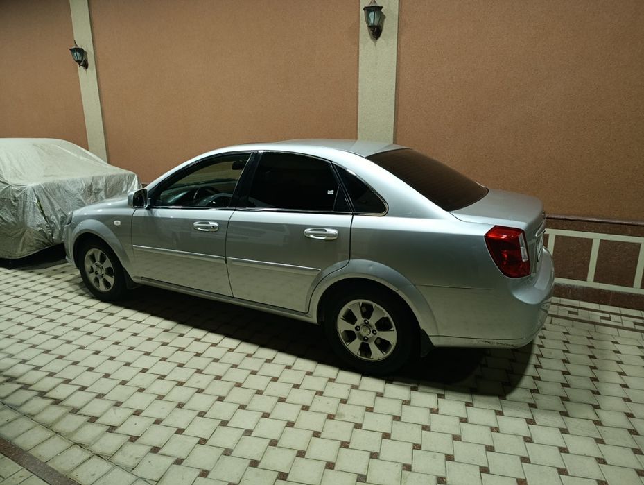 Srochno Sotiladi Jentra 3 poz Avtomat