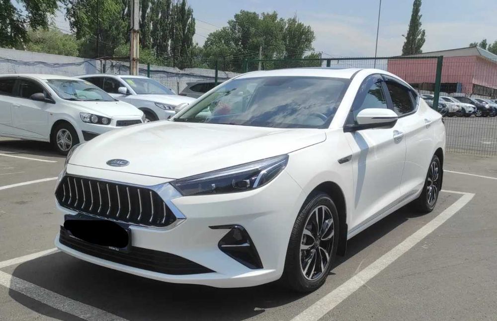JAC J7 2023 — Аренда с выкупом, без банков и кредитов, срок 2 года.