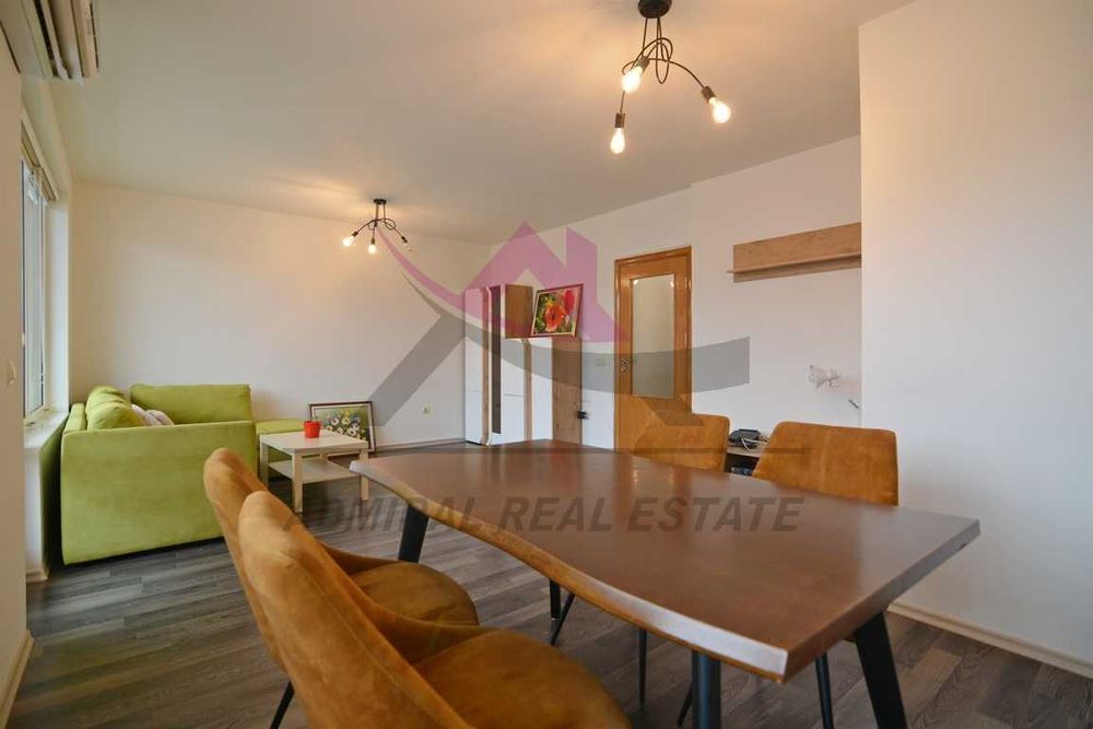 Дава се под наем Мезонет в Варна, Лятно кино Тракия - 138 кв.м за 747.66 € - Снимка #1