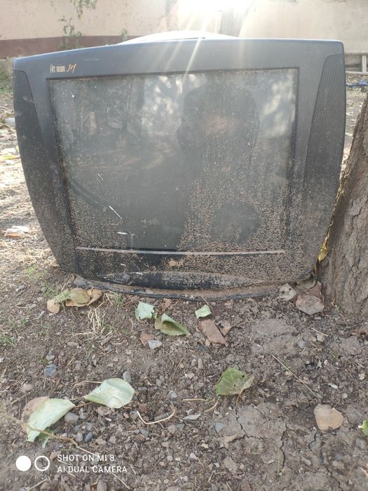 Телевизор старый LG