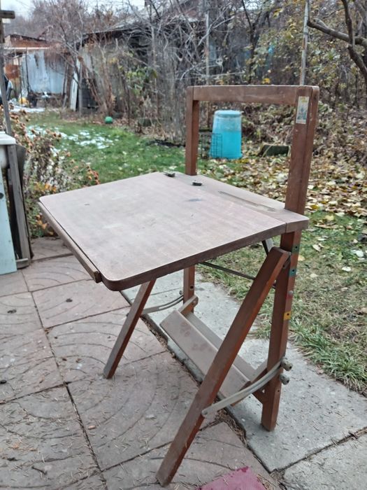 стулья, парта, табуретки советская