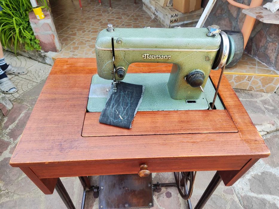 Стара шевна машина