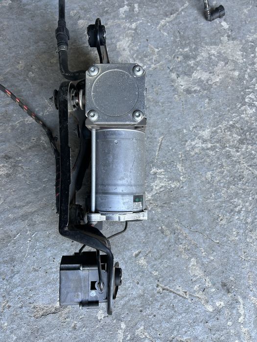 Compresor perne bmw x5 x6 e70 e71