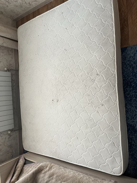 Продам матрас 160х200х21