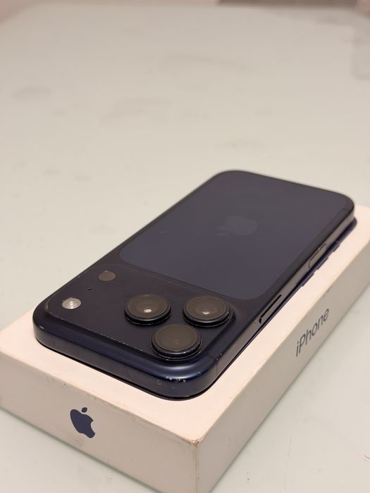 Iphone / 17 Pro / 256 GB / Blue / Fullbox