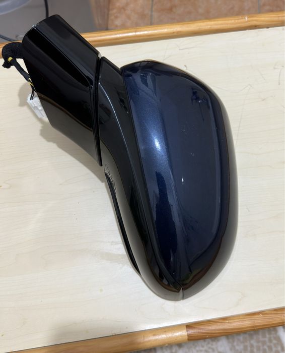 Продам зеркало на Santa Fe