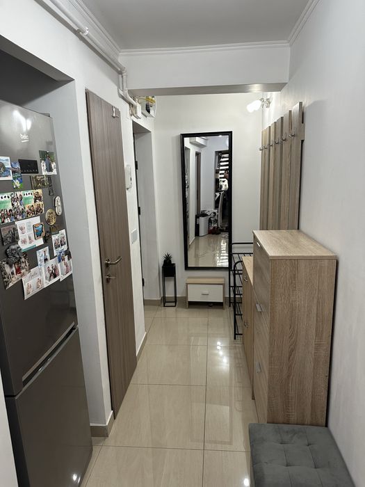 Inchiriez apartament 3 camere