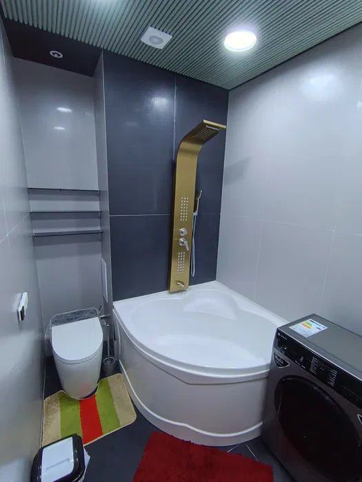 Срочно! Новостройка на Саламатина 3/5/10 общ пл 82м  с обстановкой