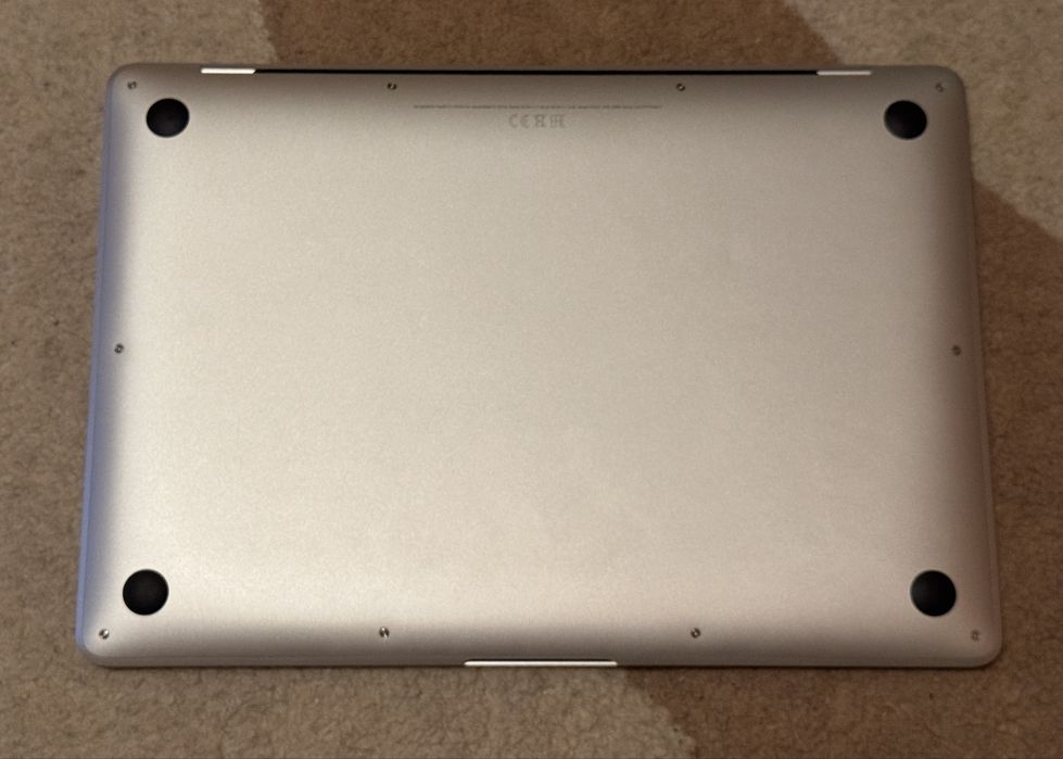 MacBook Air M1 13 inch 8/256
