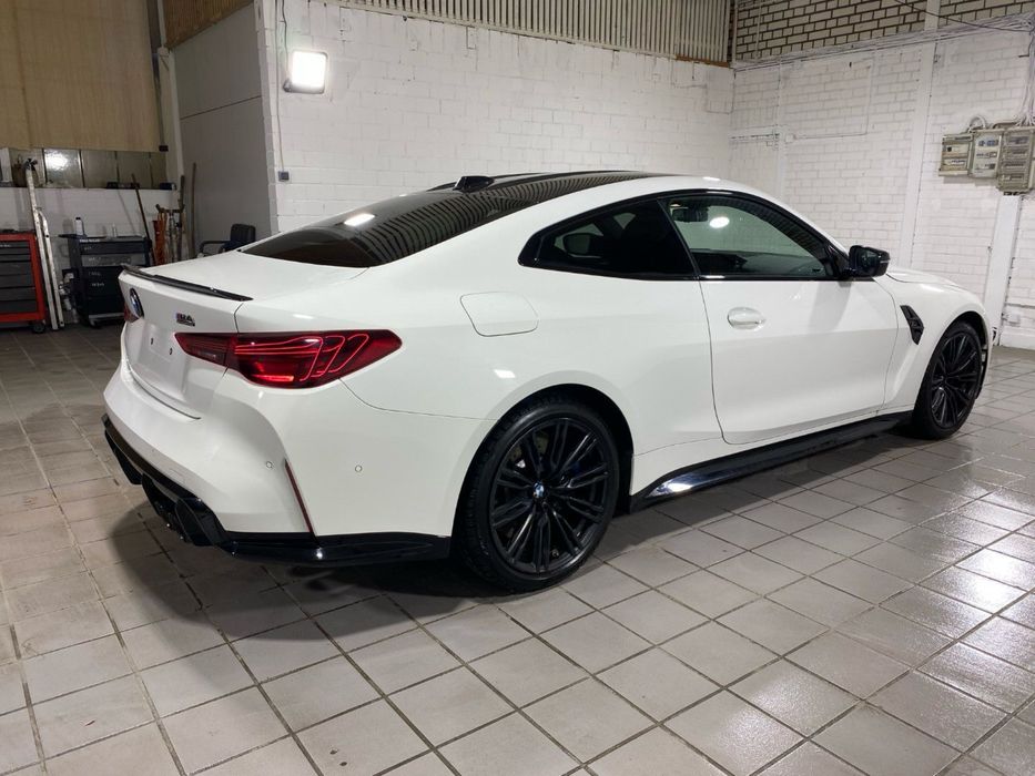 BMW M4 Competition продается с аукциона битых авто Германии