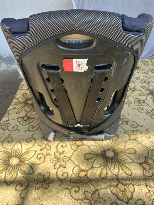 Автокресло почти новый