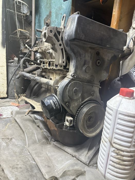 Продам двигатель шестнадцатиклапанный от приоры