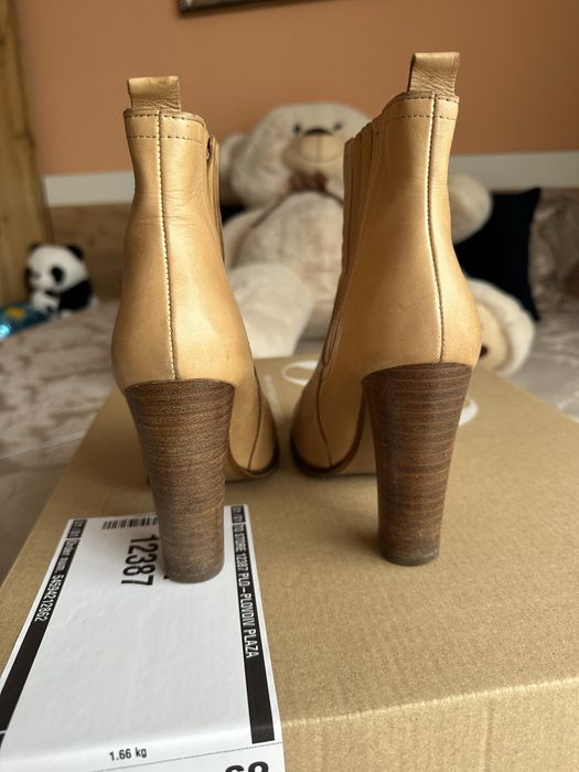 Боти Zara ,естествена кожа