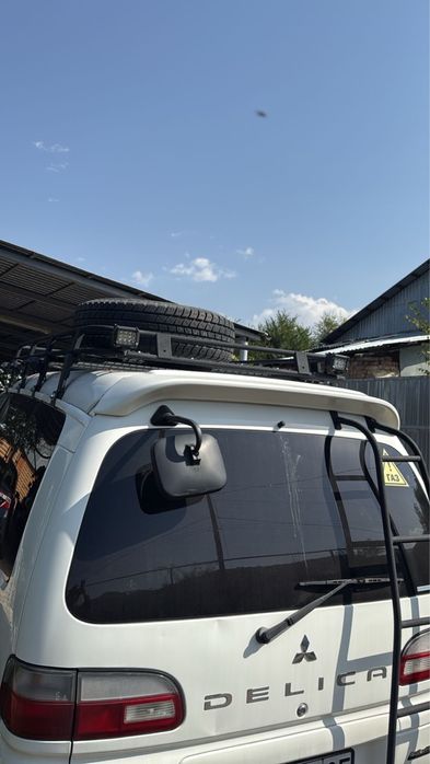 Делика 2005 белая