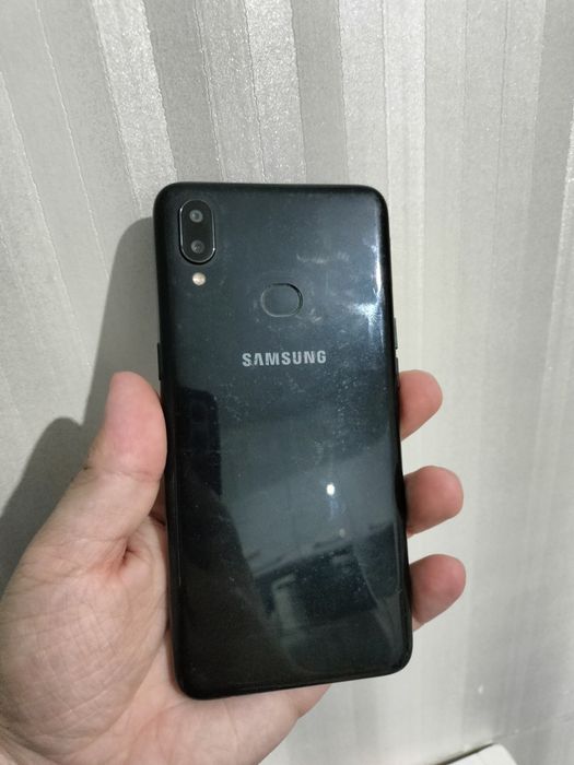 Продам Samsung A10s 32gb