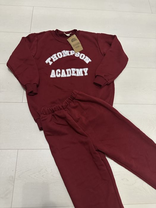 Compleu marimea  7-8 ani