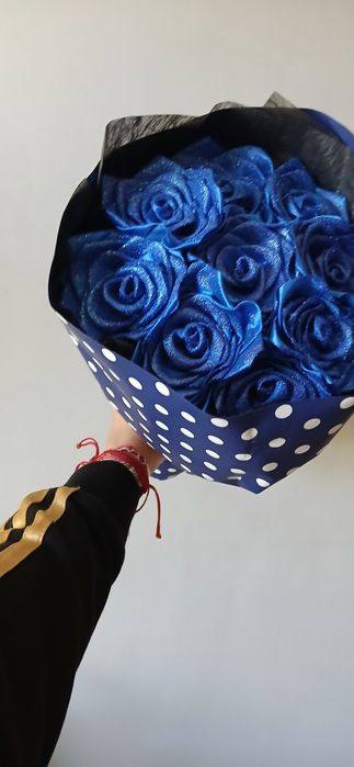 Букет от сатенени рози