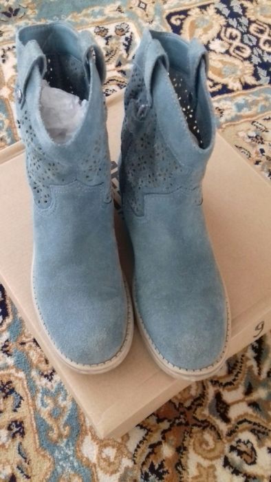 Cizme marca geox purtate o singură dată