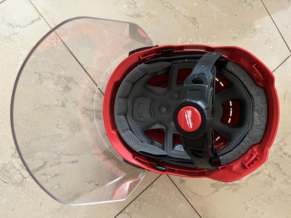 Casca protectie Milwaukee Bolt200 cu Viziera