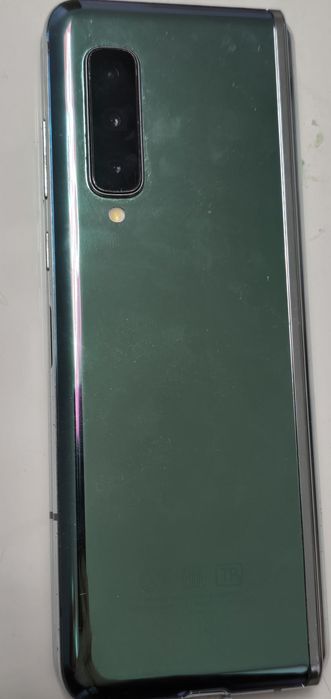 Продам самсунг фолд 1