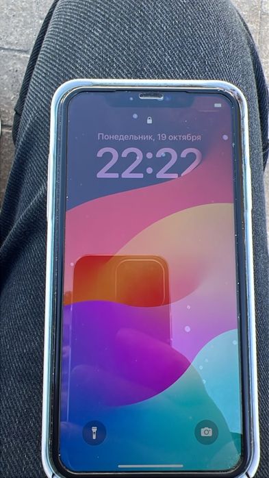 Продам iphone 11