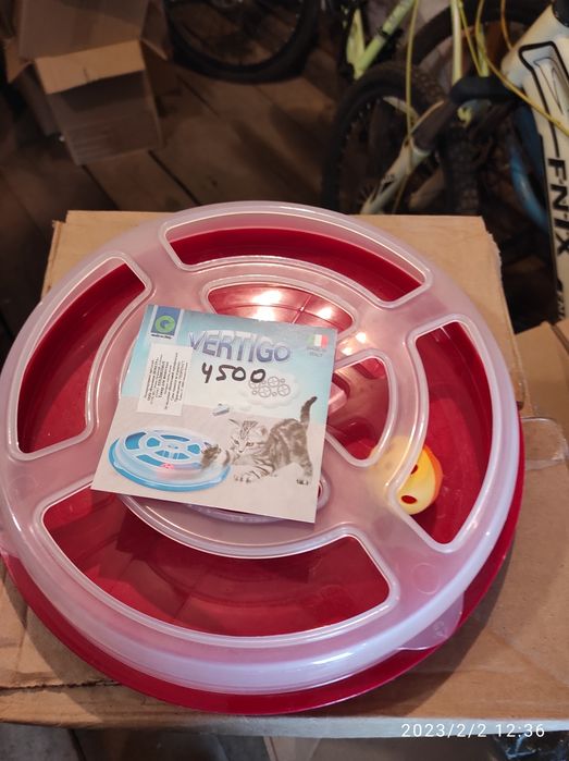 Продам игрушку лабиринт для кошки