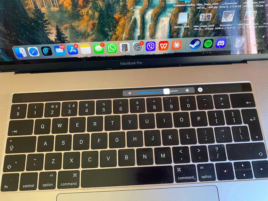 MacBook Pro 15" (A1707) – Изключително запазен + Пълен комплект