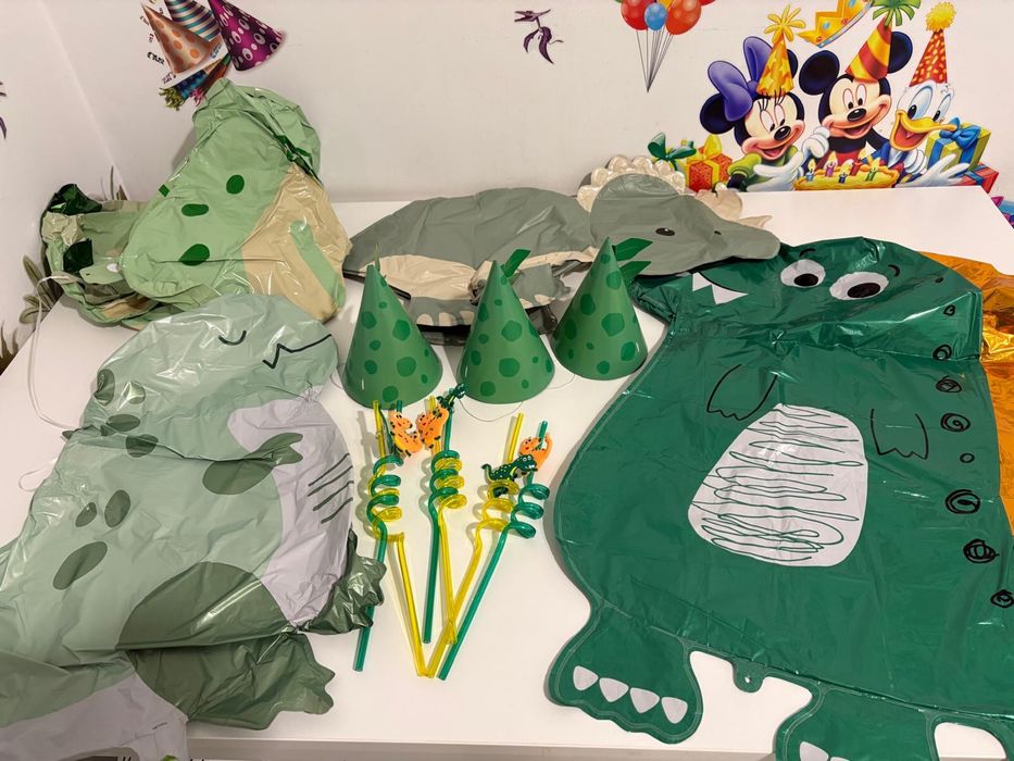 Materiale de petrecere tematica dinozauri