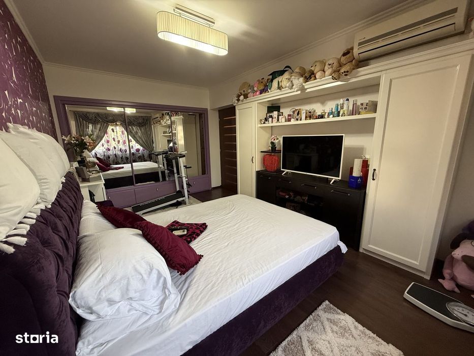 Apartament 4 camere, Micro 20