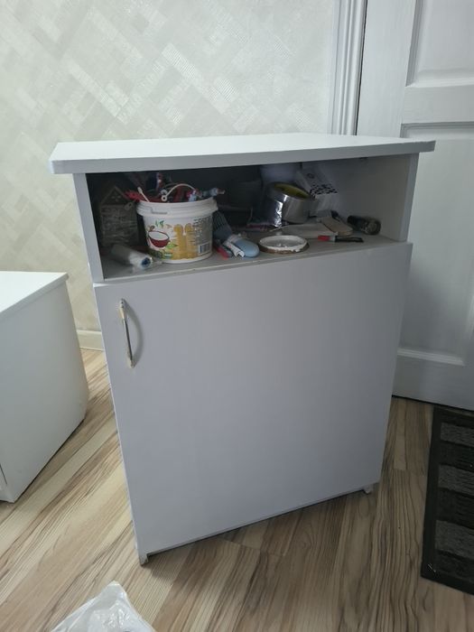Продам тумбочку  10000 тысяч